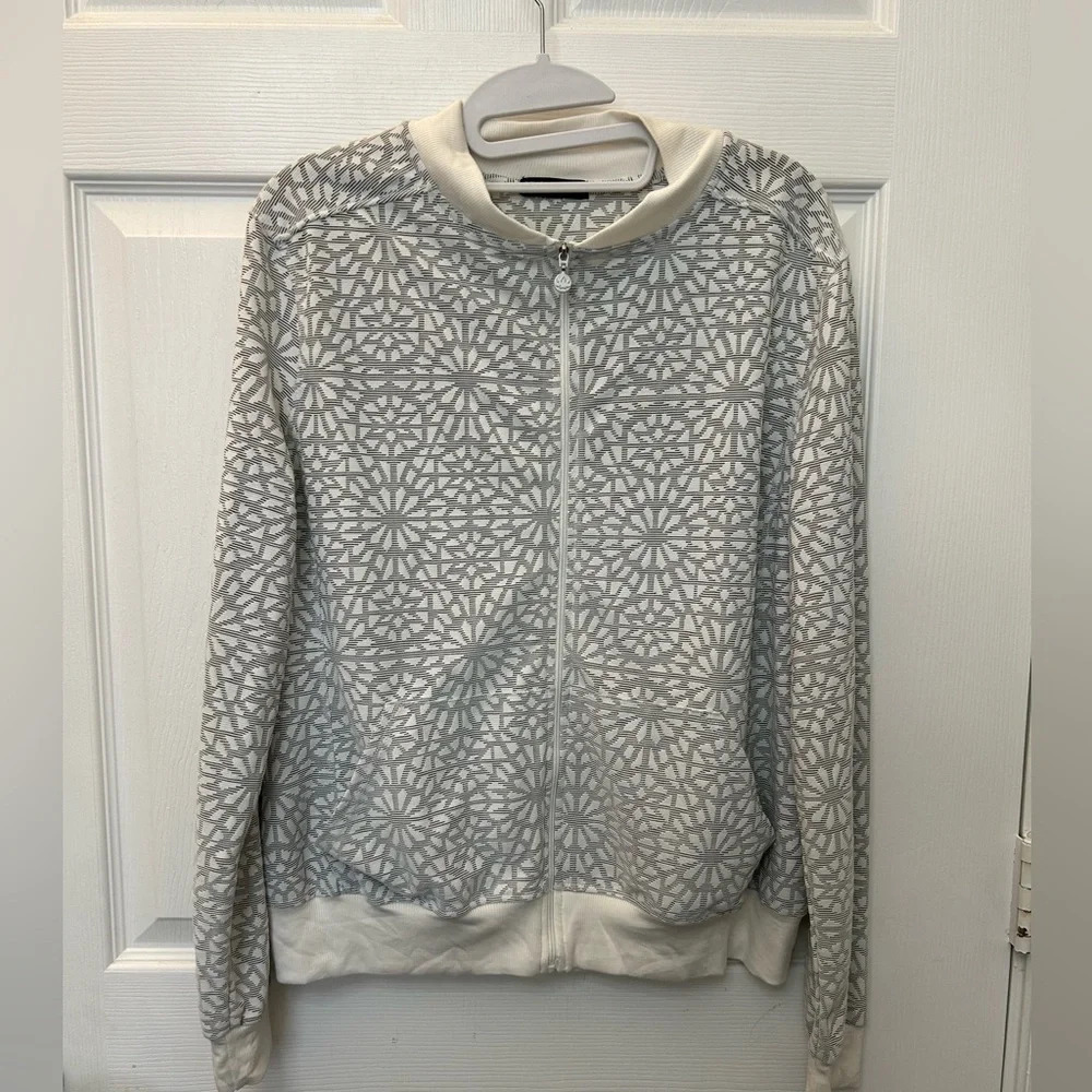 ! Beyond Yoga White Mesh Jacket